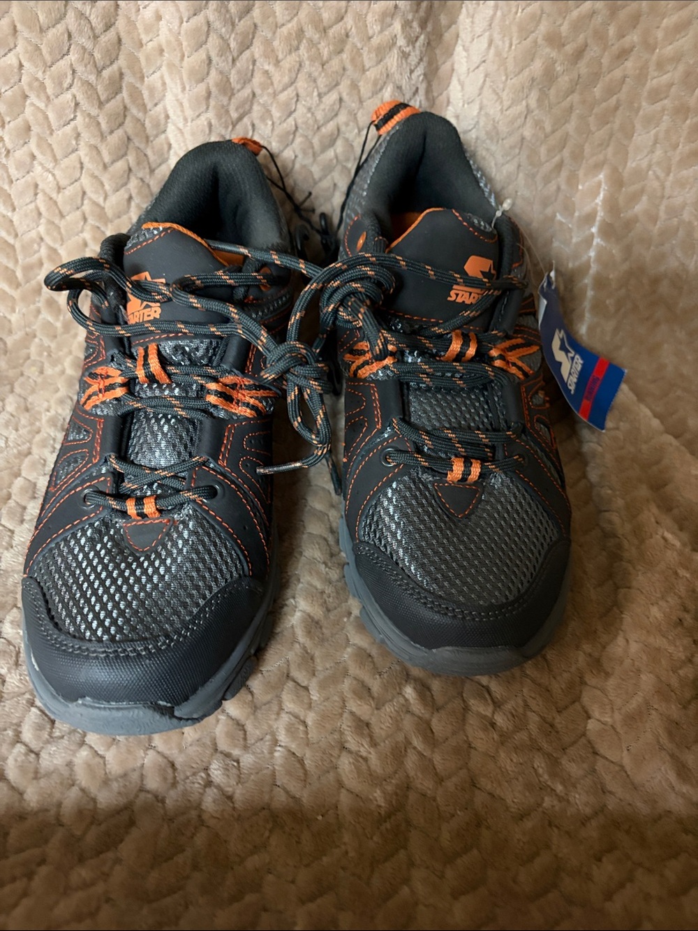 Mens starter  running shoe size 7.5 new with tags